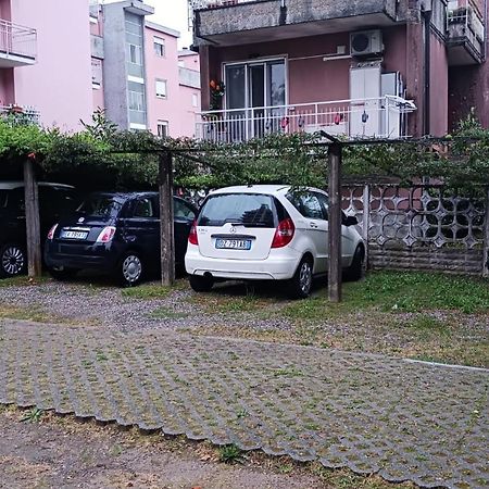Lake Maggiore 2 Minutes Apartment Дормелето Екстериор снимка